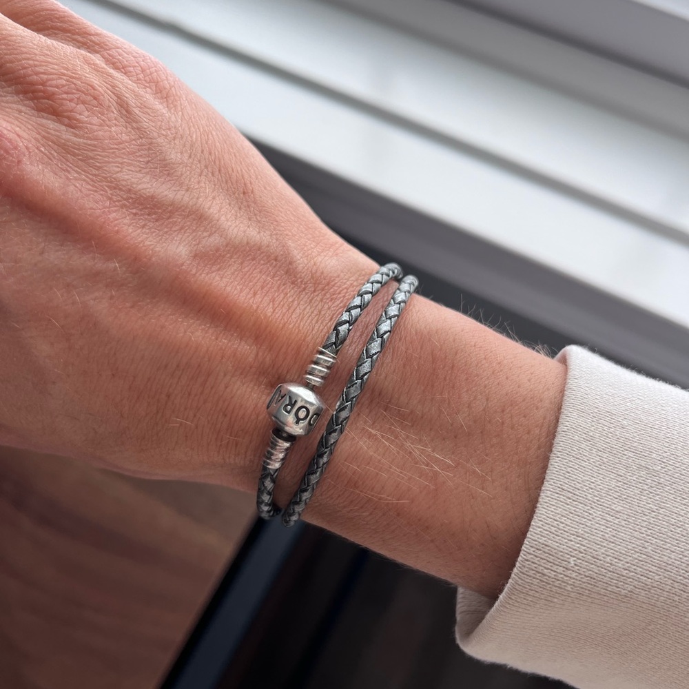 Leather PANDORA Bracelet & Jewelry Box Set - Picture 3 of 10
